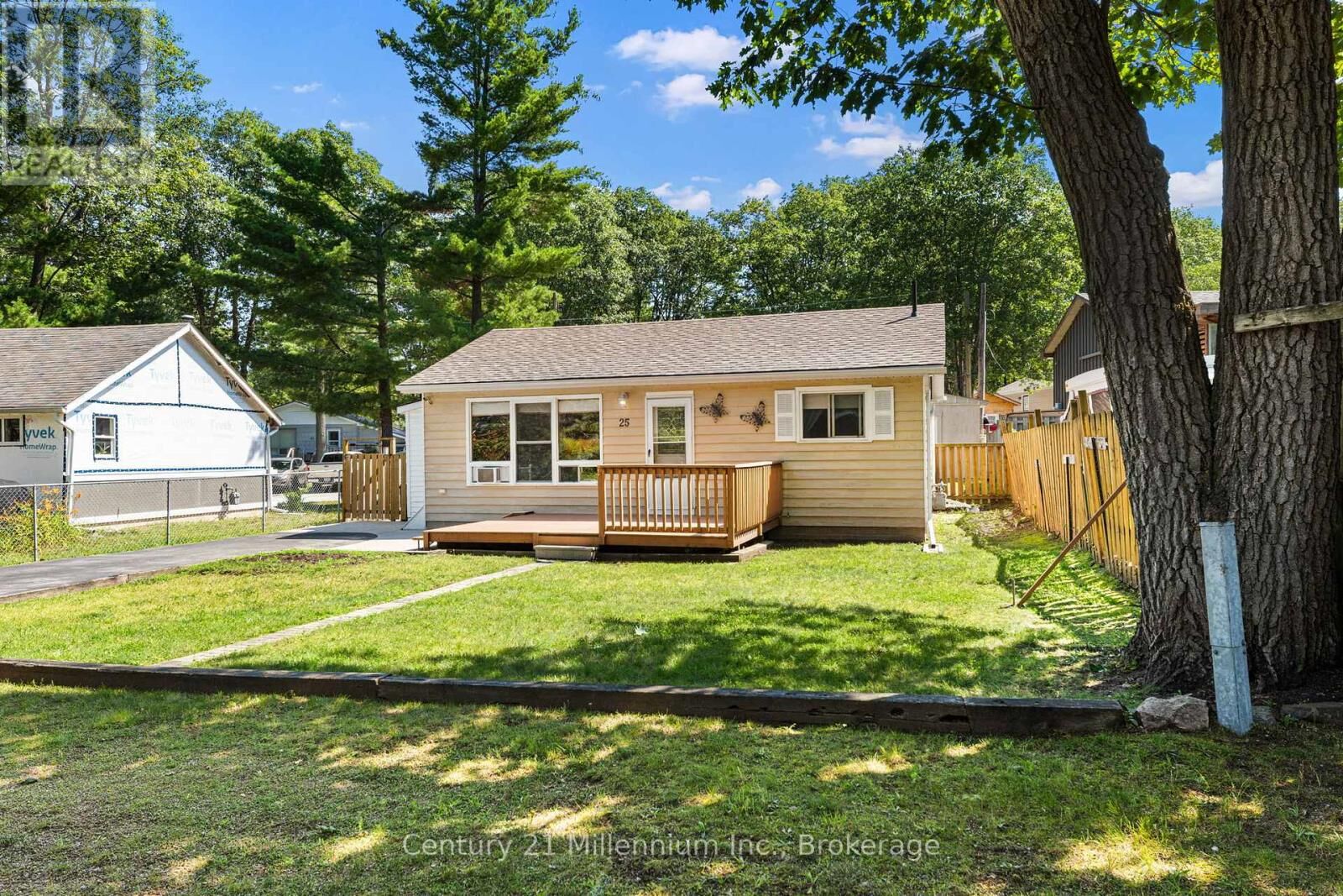 Property Photo: 25 Glendale Avenue ON L9Z 2T1