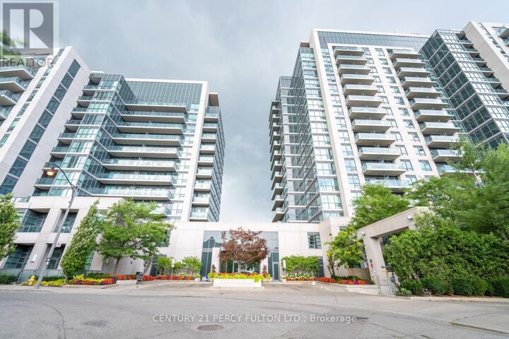 Property Photo: 35 Brian Peck Crescent 1510 ON M4G 0A5
