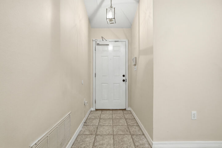 Property Photo:  168 Cabana Way  FL 32536 