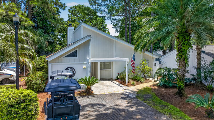 Property Photo:  496 Linkside Drive  FL 32550 