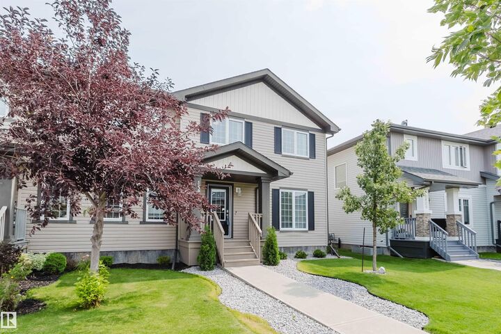 Property Photo:  16811 40 Street NW  AB T5Y 0Y2 