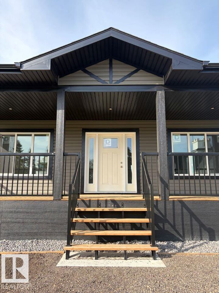 Property Photo: 114 Alberta Street AB T0B 2M0
