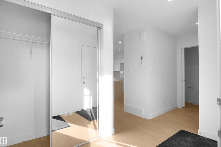 Property Photo: 936 17 Avenue NW AB T6T 2X2