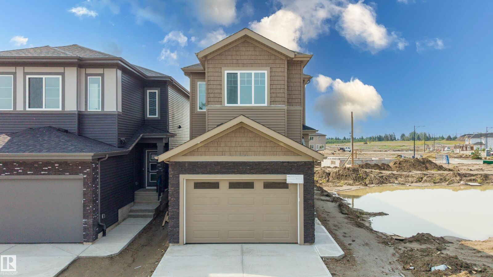 Property Photo:  723 158 Avenue NE  AB T5Y 4M9 