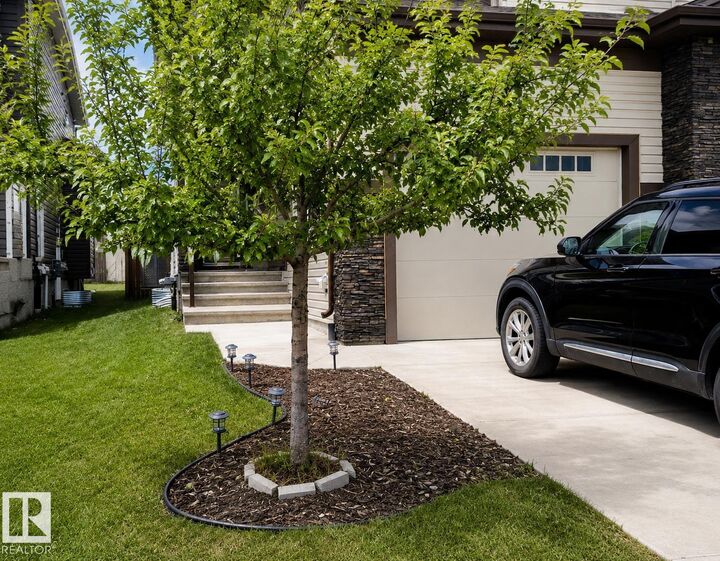 Property Photo: 2518 22 Avenue NW AB T6T 0K1
