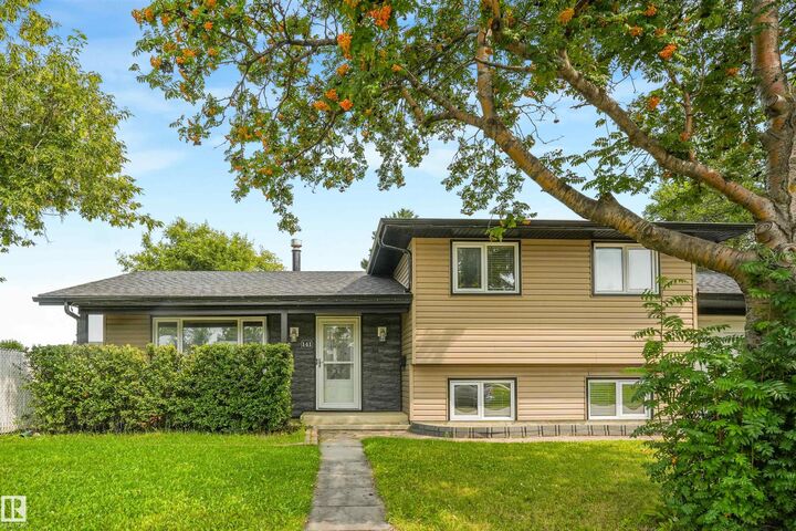 141 Camelot Avenue — photo 1