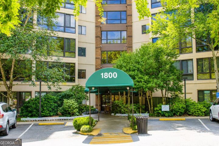 Property Photo:  1800 Clairmont Lake A625  GA 30033 