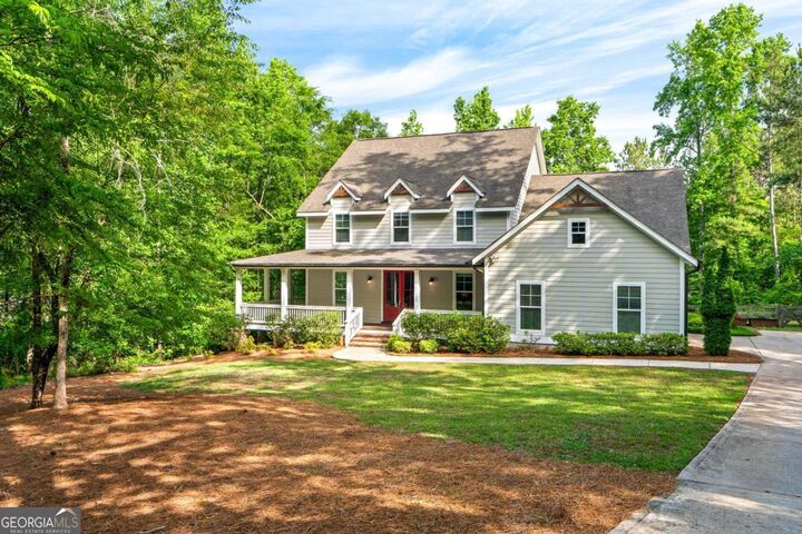 Property Photo:  105 Inverness Road  GA 30606 
