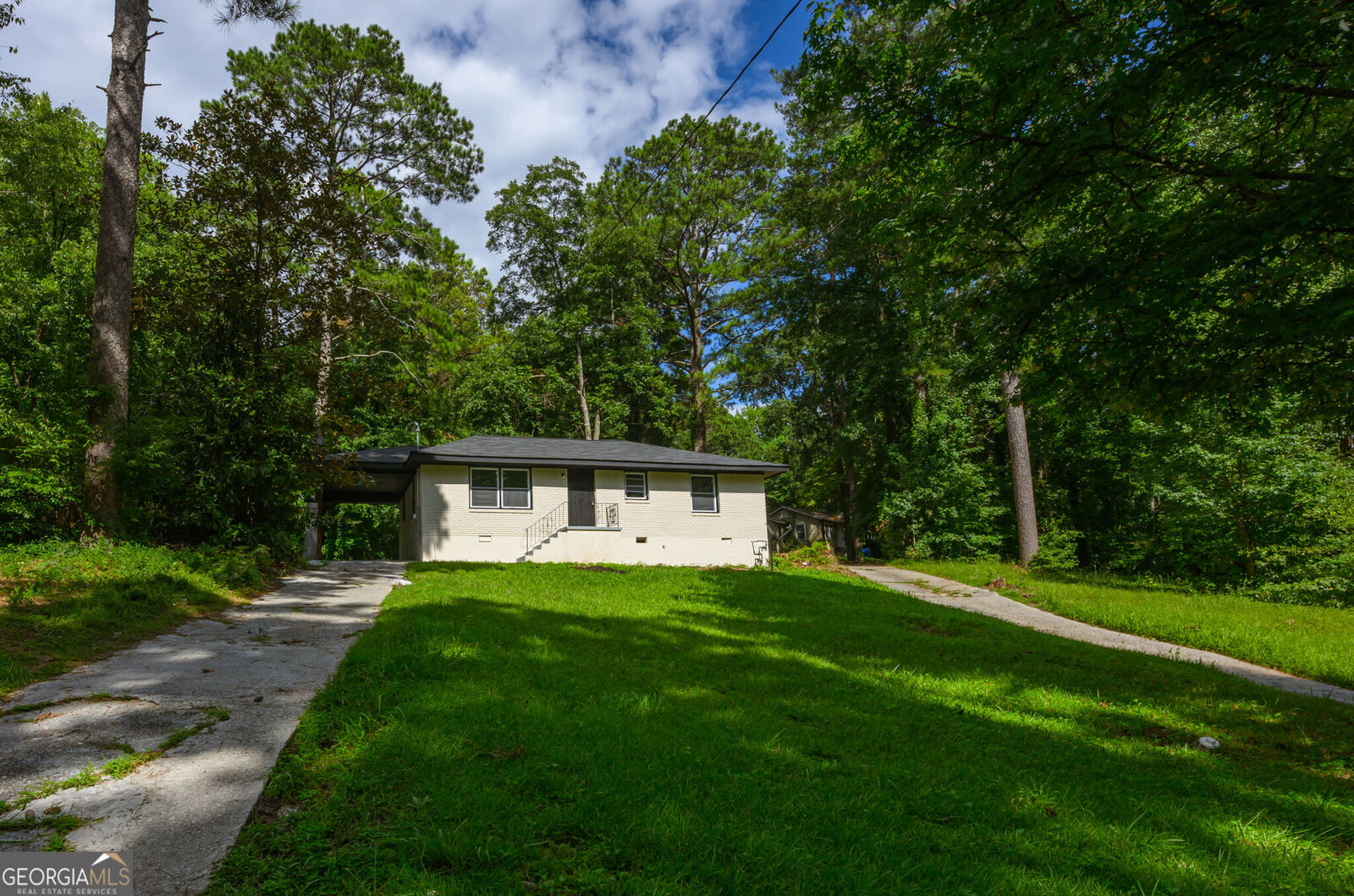 Property Photo:  2970 Humphries Drive SE  GA 30354 