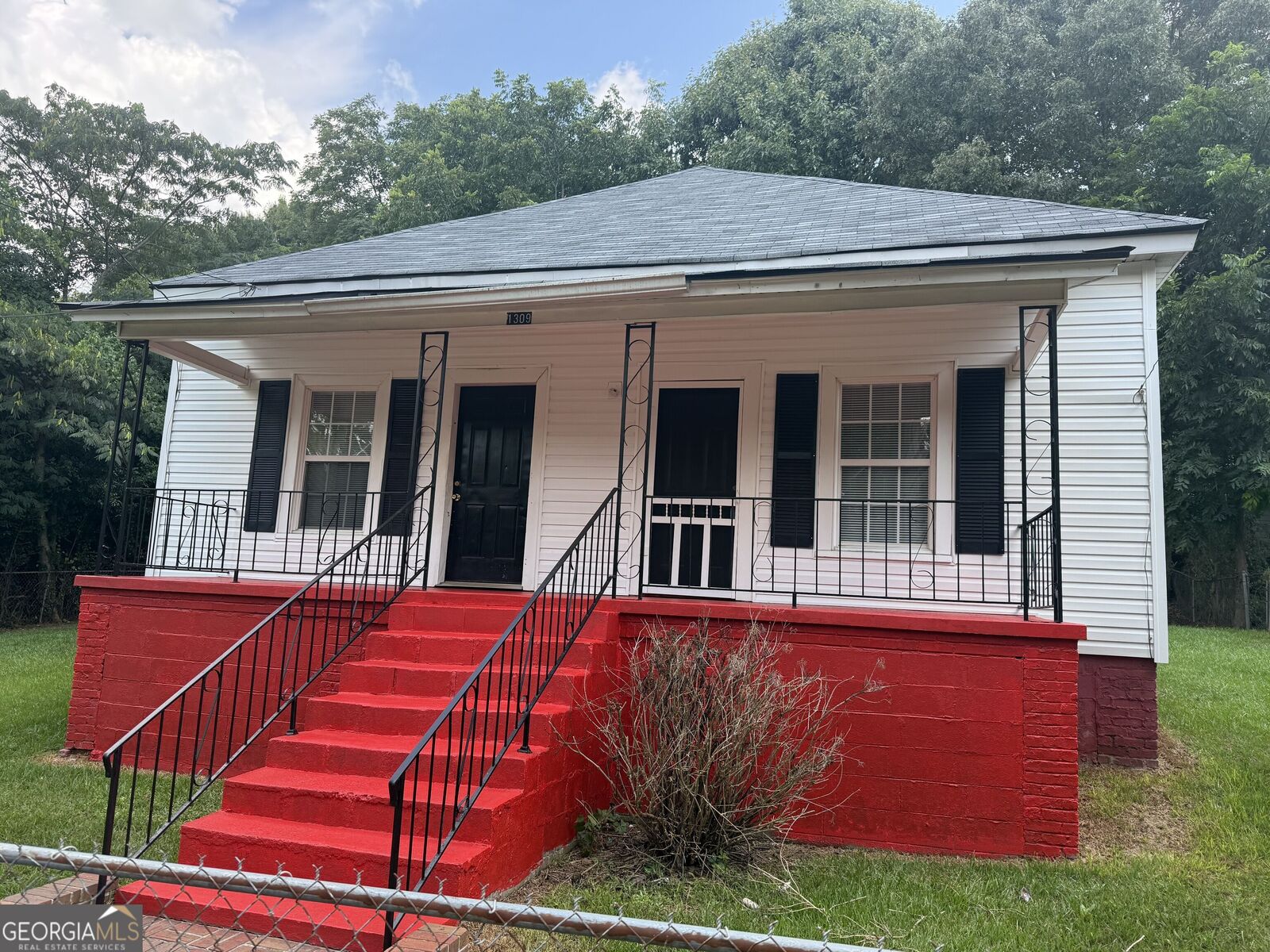 Property Photo: 1309 Park Avenue GA 30240