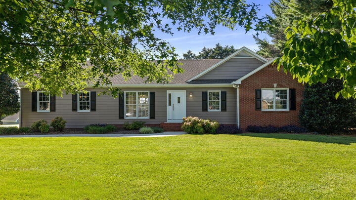 Property Photo: 3365 Michigan Avenue Road NE TN 37323