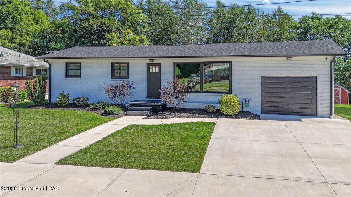 Property Photo:  167 Taroli Street  PA 18518 