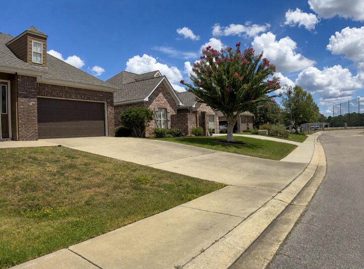 Property Photo:  4 Calcutta Cove  MS 39402 