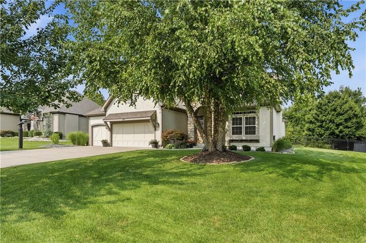 Property Photo: 11637 W 154th Street KS 66221