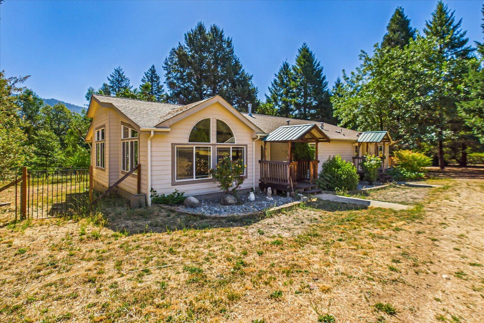 Property Photo:  281 Peach Orchard Road  CA 95563 