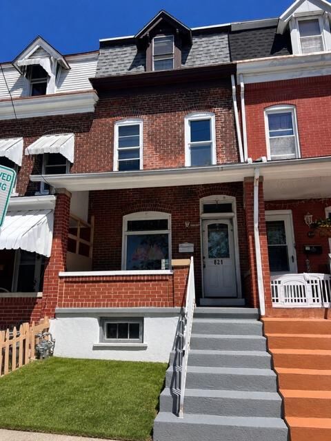 Property Photo: 821 N New Street PA 18102