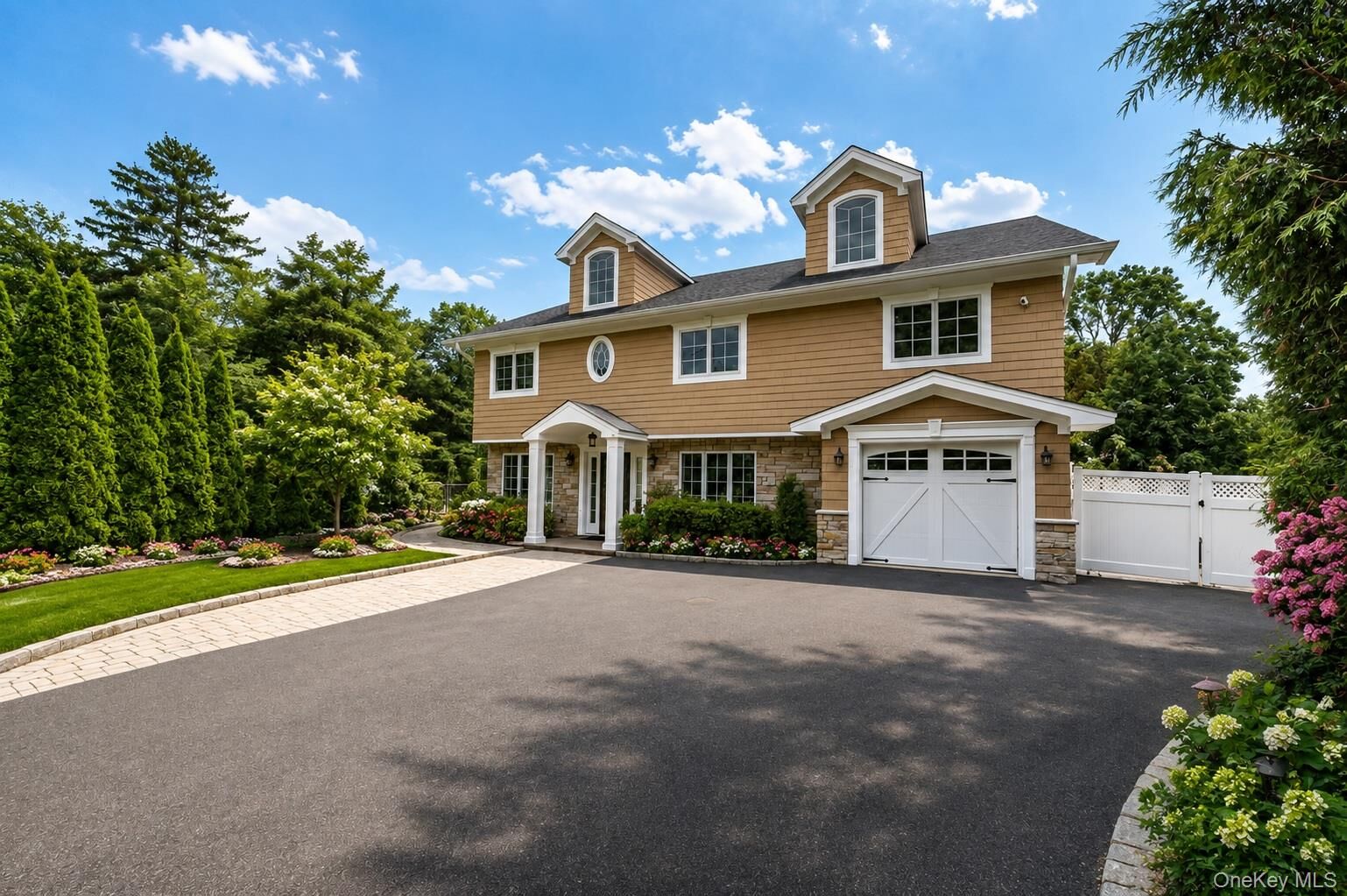 Property Photo:  70 Nursery Street  NY 11560 