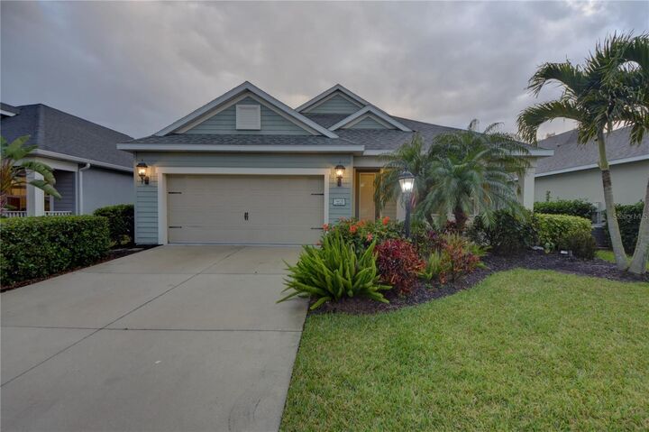 Property Photo:  7408 Ridgelake Circle  FL 34203 