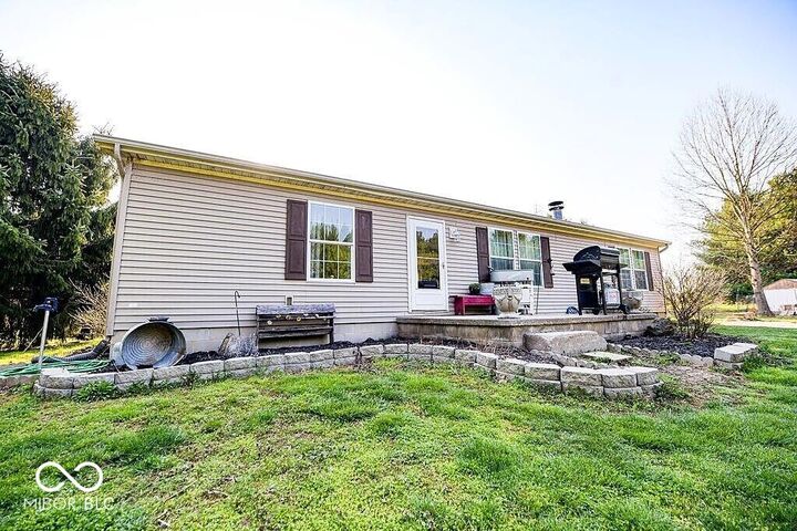 Property Photo: 5024 Stansbury IN 47460
