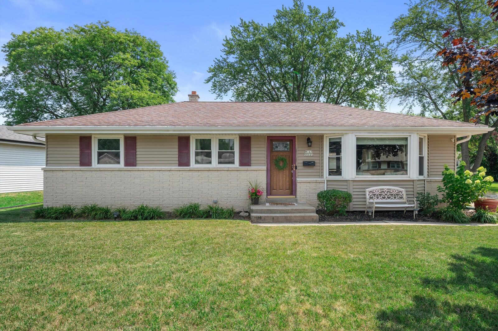 Property Photo: W147n8446 Manchester Dr WI 53051