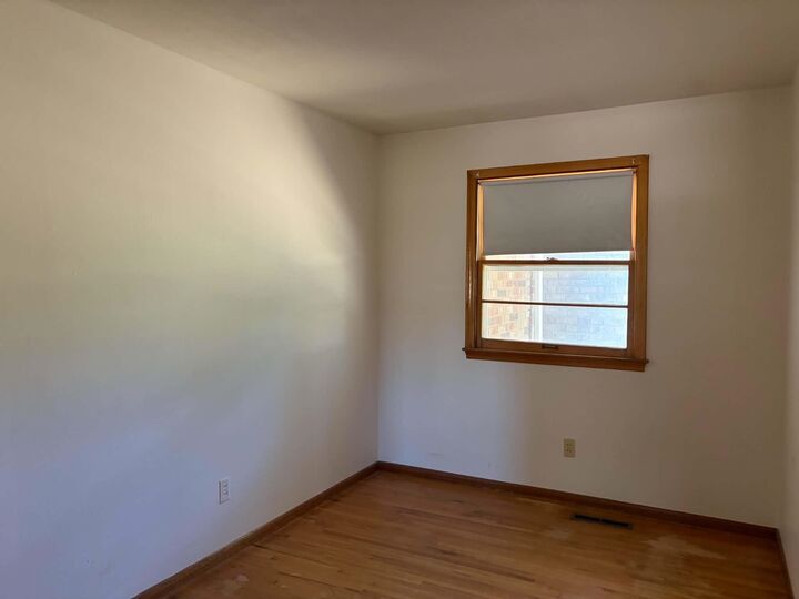 Property Photo:  425 26th St NW  ND 58703 