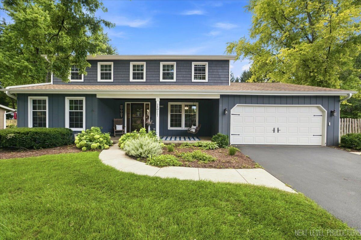 Property Photo:  28W551 Juanita Drive  IL 60564 