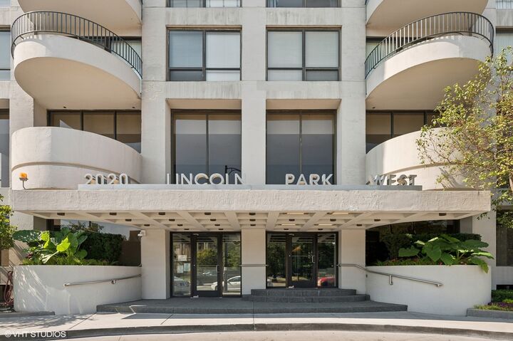 Property Photo: 2020 N Lincoln Park W 28ab IL 60614
