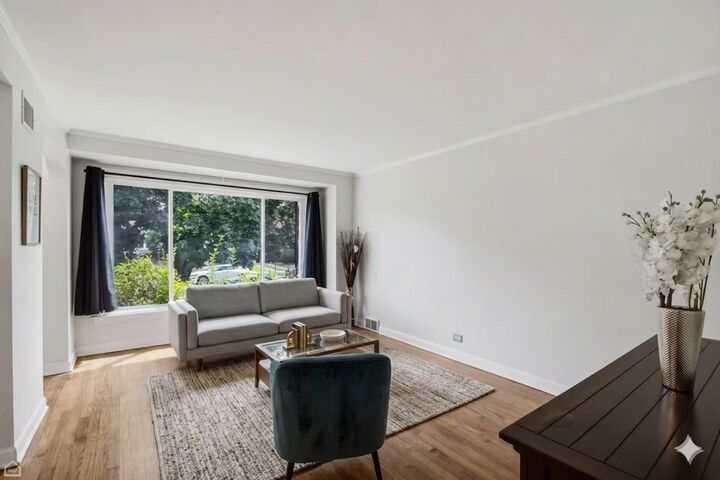 Property Photo:  1718 N Oak Park Avenue  IL 60707 