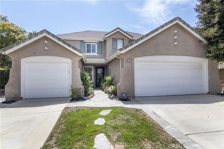 Property Photo:  27972 Bridlewood  CA 91384 