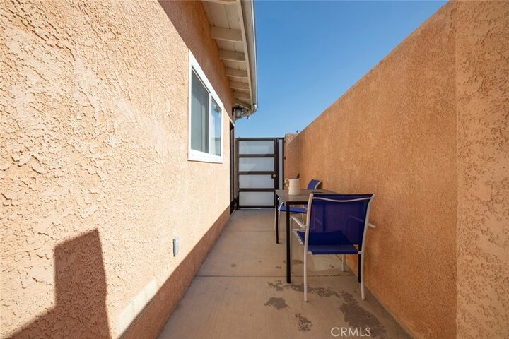 Property Photo: 14728 Kingsbury Street CA 91345