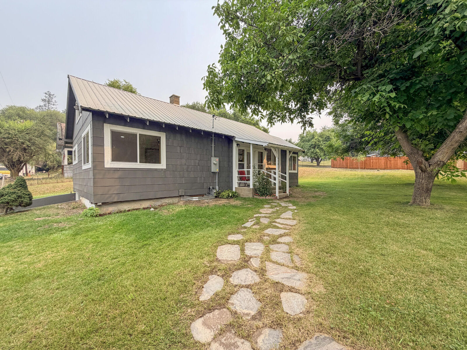 Property Photo: 670 N Washington St WA 99114