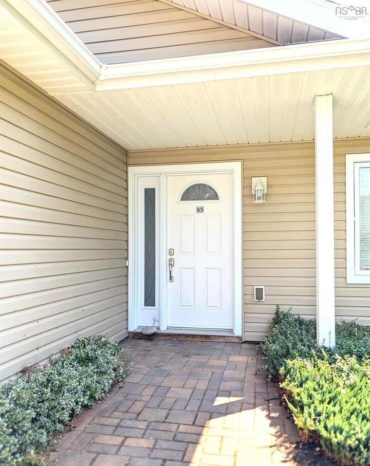 Property Photo:  85 Kent Avenue  NS B4P 1V5 