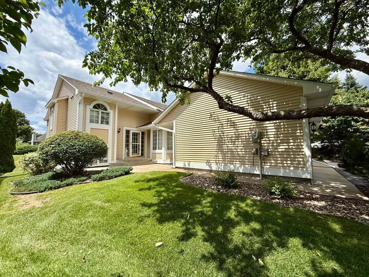 Property Photo: 808 Winterberry Drive MN 55125