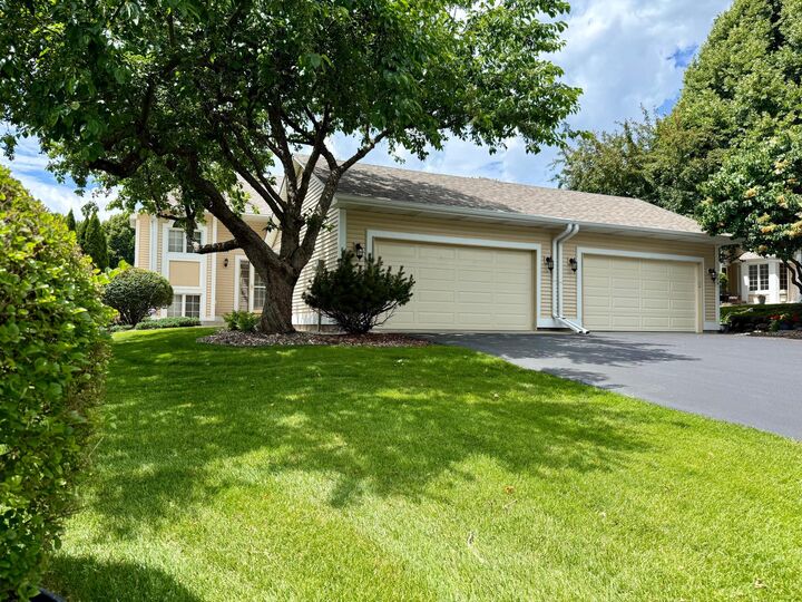 Property Photo:  808 Winterberry Drive  MN 55125 