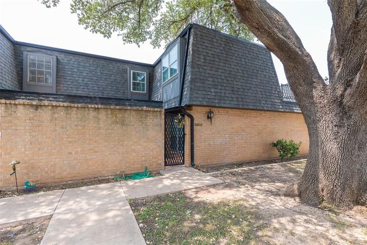 Property Photo:  2802 Barrow Street D3  TX 79605 