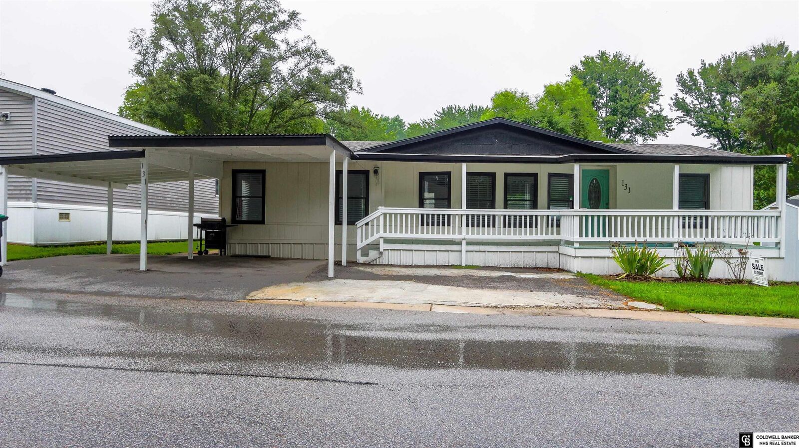 Property Photo:  12766 Sahler Plaza 131  NE 68164 