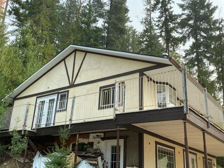 Property Photo: 7475 Anglemont Way BC V0E 1M8