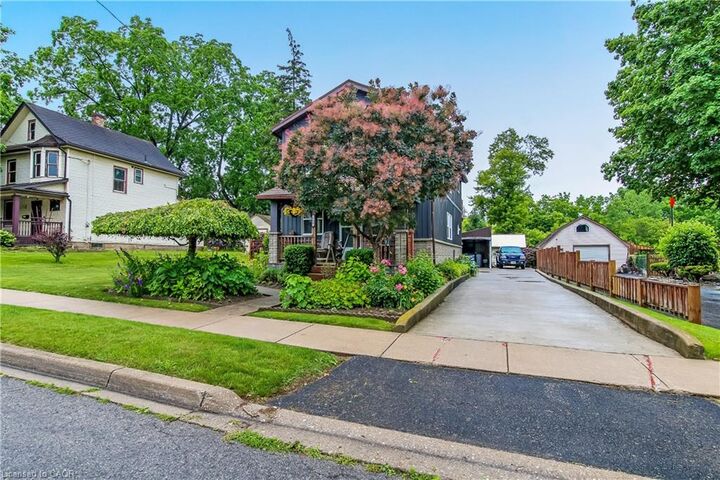 Property Photo: 164 Head Street N ON N3Y 3X5