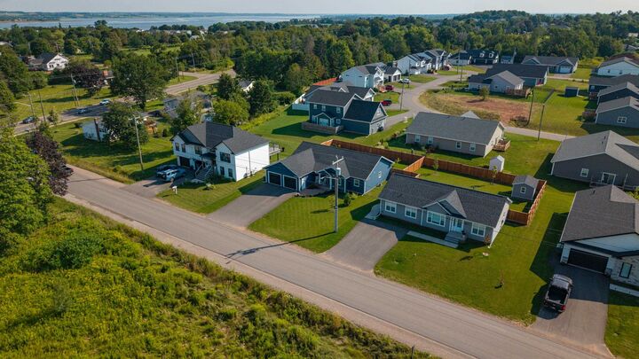 Property Photo: 94 Kelly Heights PE C1B 4M6