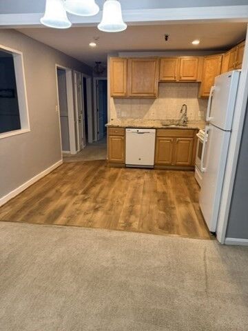 Property Photo: 41 Spencer Rd 32G MA 01719