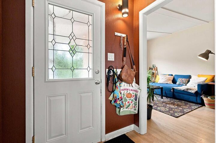 Property Photo: 1212 Rosehill Drive NW AB T2K 1M1