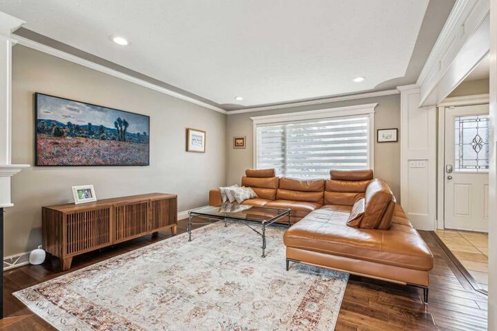 Property Photo: 315 45 Avenue SW AB T2S 1B3