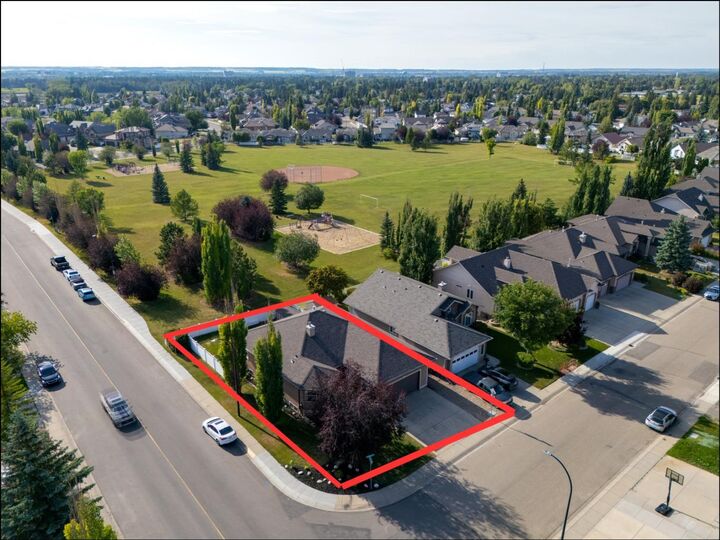 Property Photo: 125 Ainsworth Crescent AB T4R 3B1