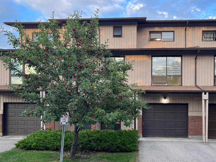 Property Photo:  58 Canterbury Gardens SW  AB T2W 2S9 
