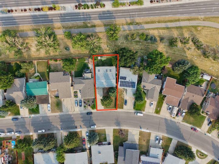 Property Photo: 159 Laval Boulevard W AB T1K 4G7