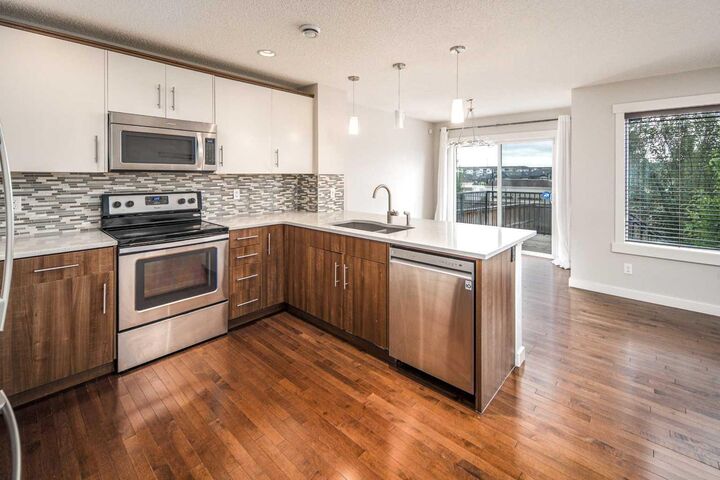 Property Photo: 38 Nolanfield Road NW AB T3R 0M5