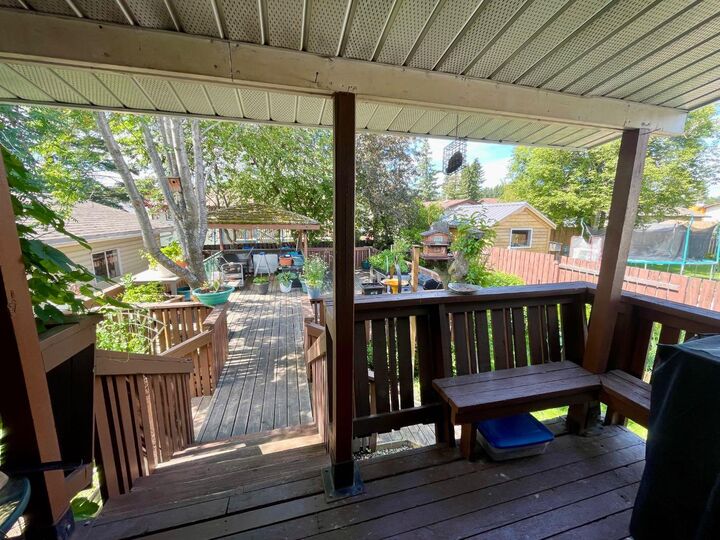 Property Photo: 1418 53 Street AB T7E 1H5