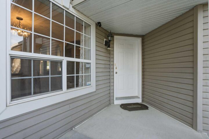 Property Photo: 541 Citadel Meadow Bay NW AB T3G 4Y9