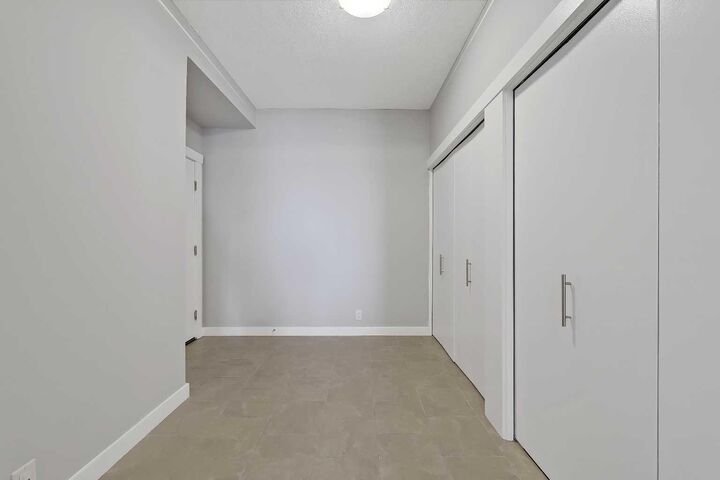 Property Photo: 8710 Horton Road SW 1409 AB T2V 0P7