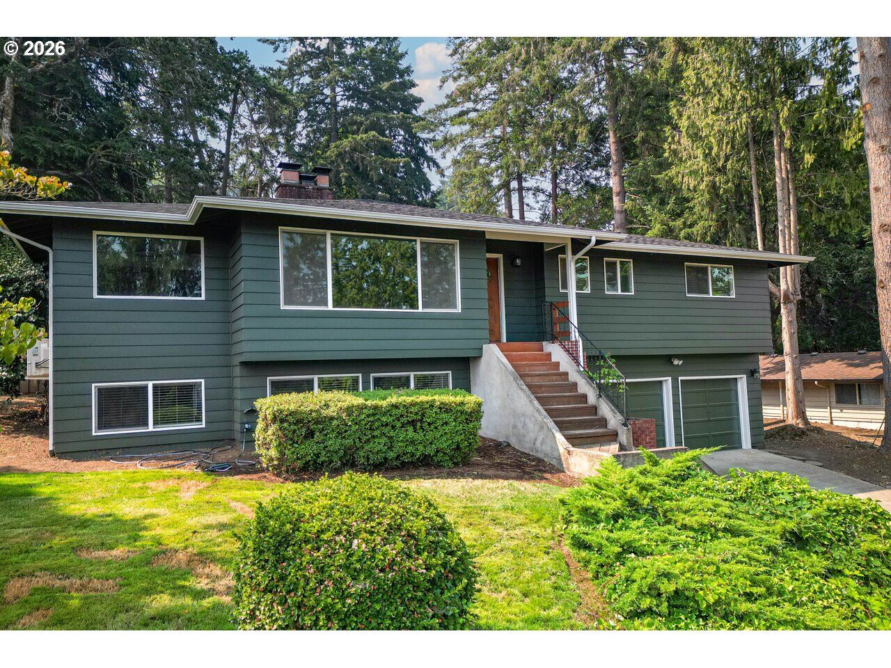 Property Photo:  2540 W 22nd Ave  OR 97405 